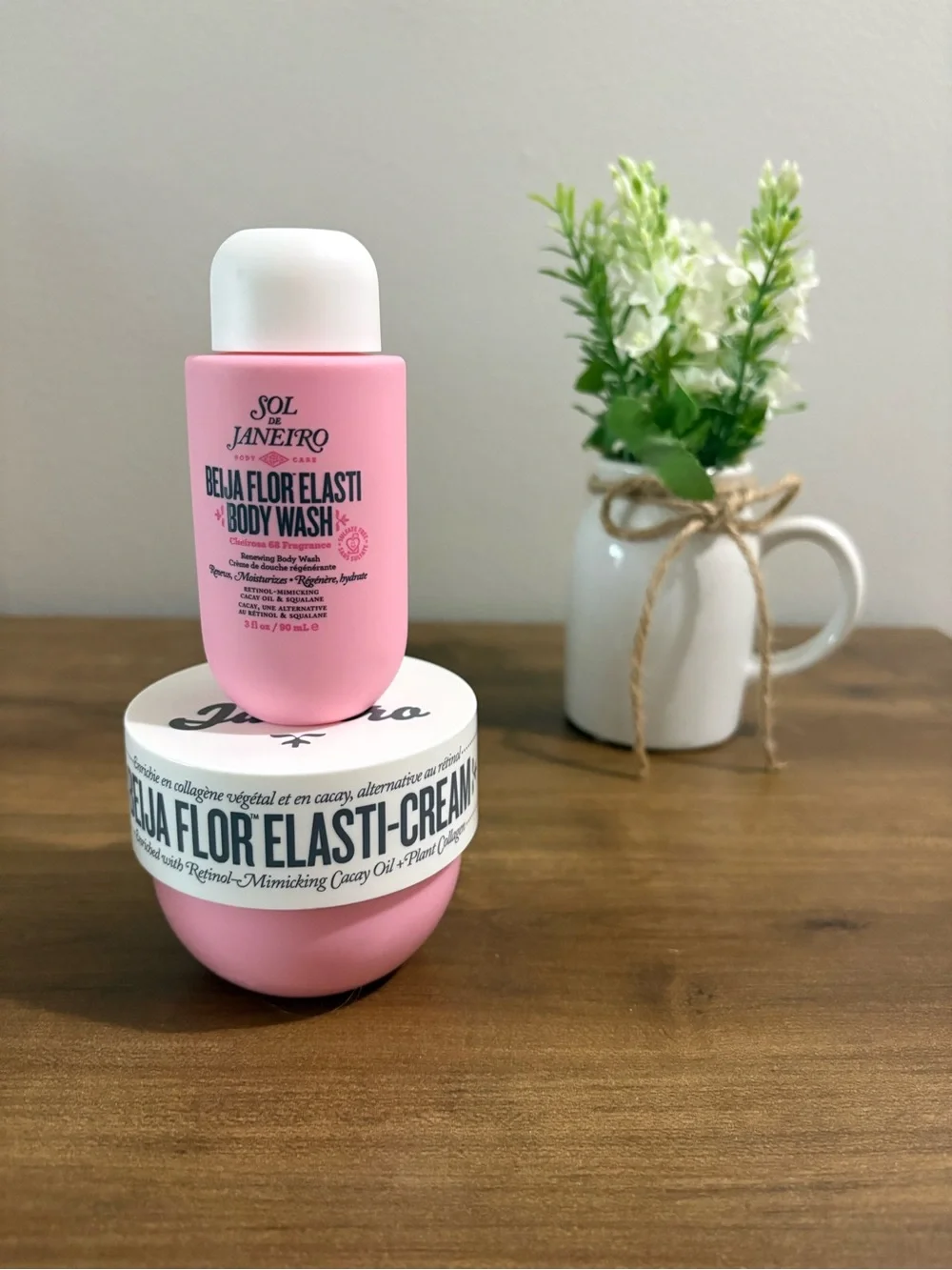Sol de Janeiro Bundle of 2 Beija Flor Elasti-Cream 5oz and Elasti Body Wash 3oz